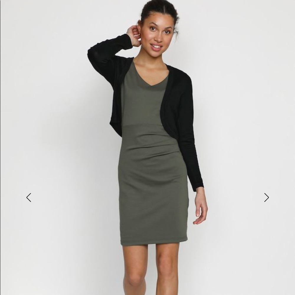 KAFFE
KAASTRID BOLERO- Medium- Black NWOT